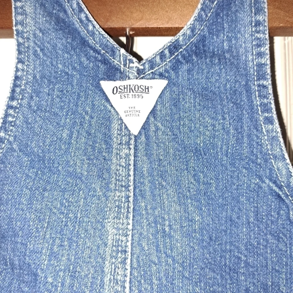 Baby's 5 piece clothing bundle size 0 to 3 months